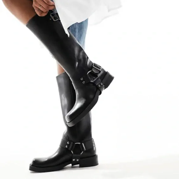 Pull&Bear Black Moto Boots - Picture 2 of 4